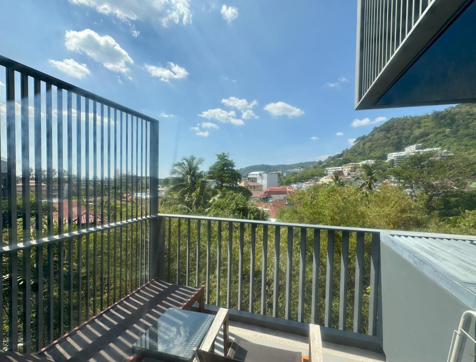The Deck Condominium By Lofty Patong Экстерьер фото